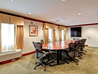 Hotel Homewood By Hilton Stratford