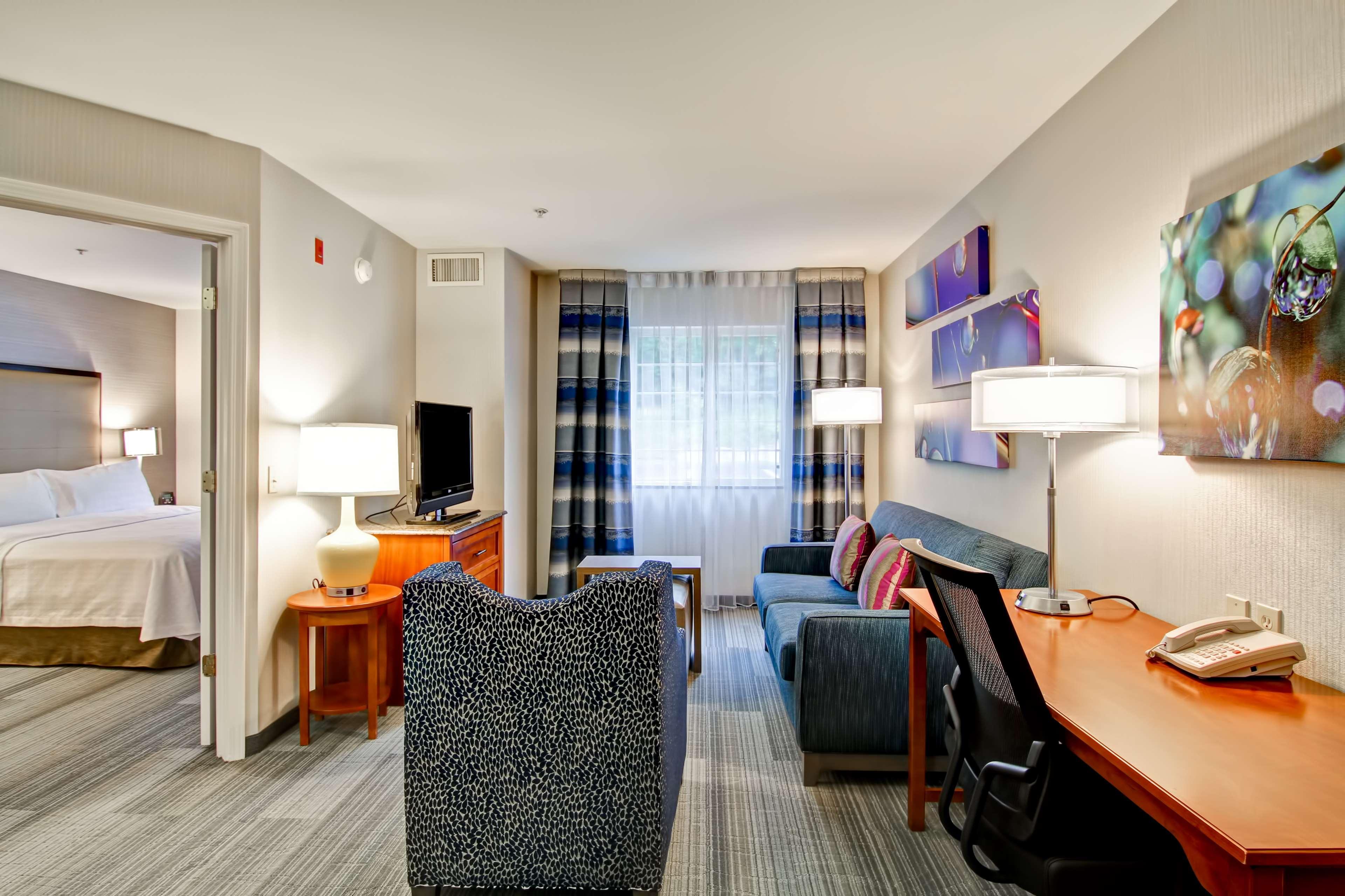 Homewood By Hilton 3* Stratford